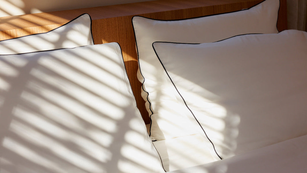 Tencel vs Bamboo Sheets: Which Is Better for Real Life (Pets, Heat, and Daily Use)