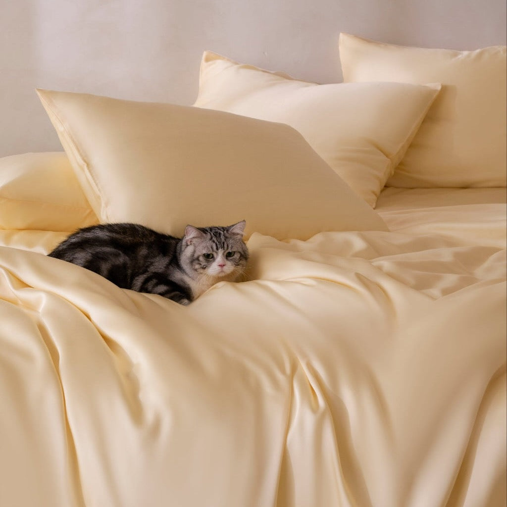 Snuggle & Stay Signature Furless™ Sheet Set