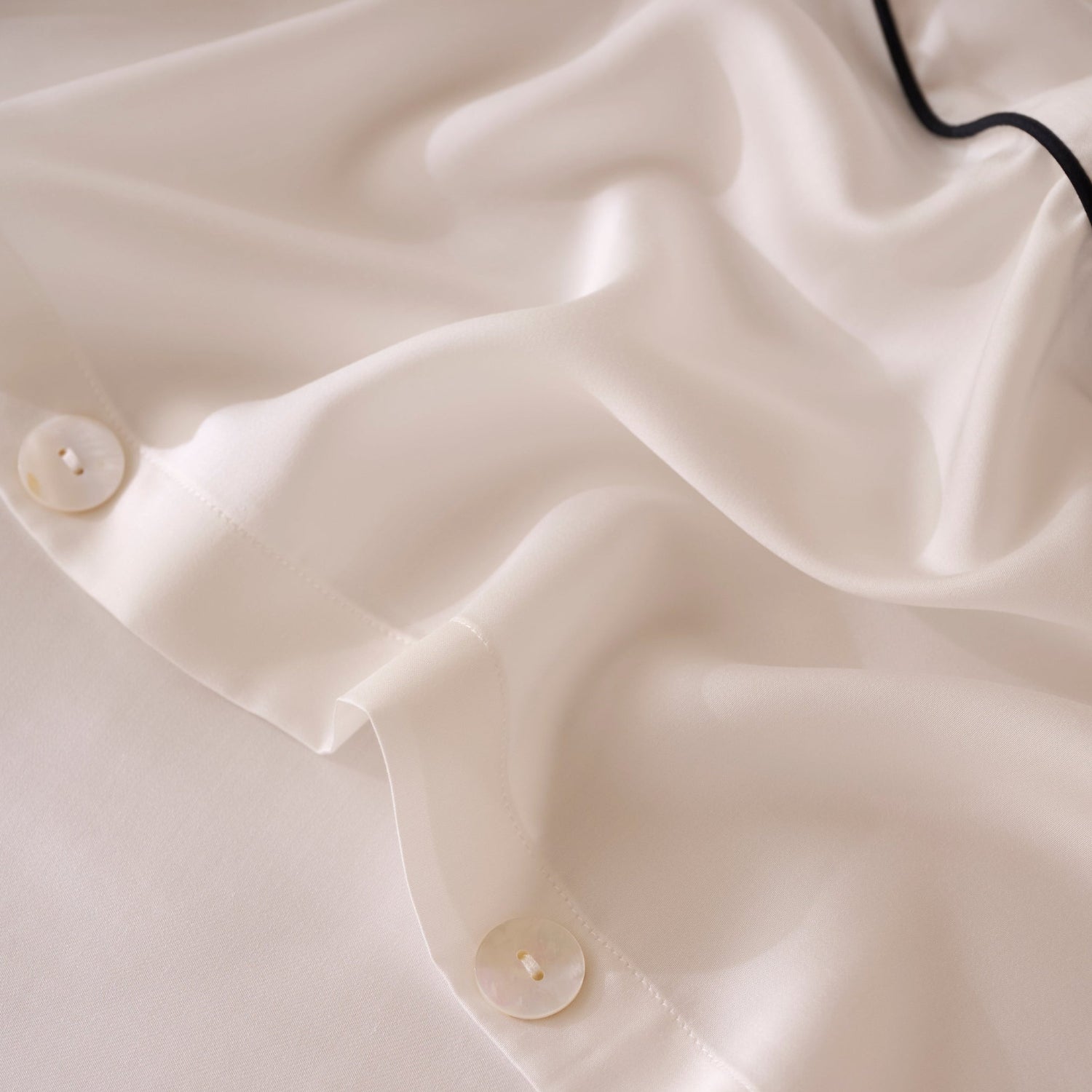 Classic White with Black Piping