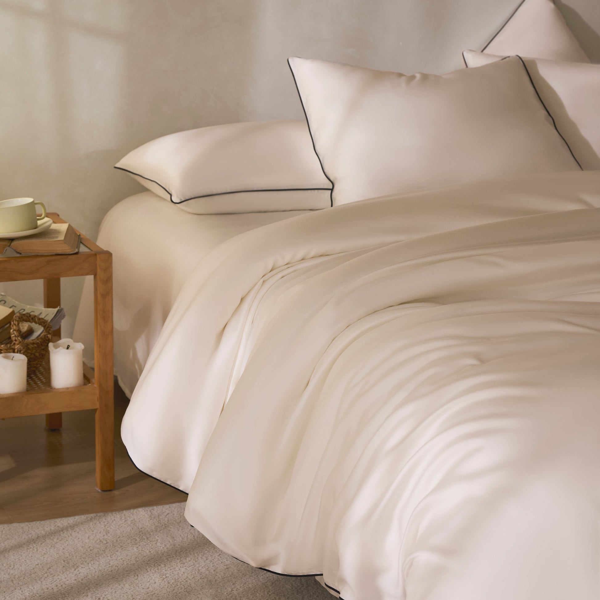 Classic White with Black Piping