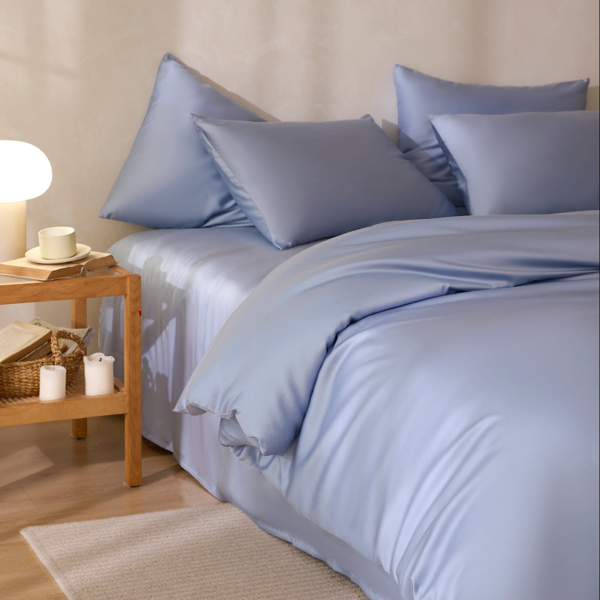 Snuggle & Stay Furless Duvet Set